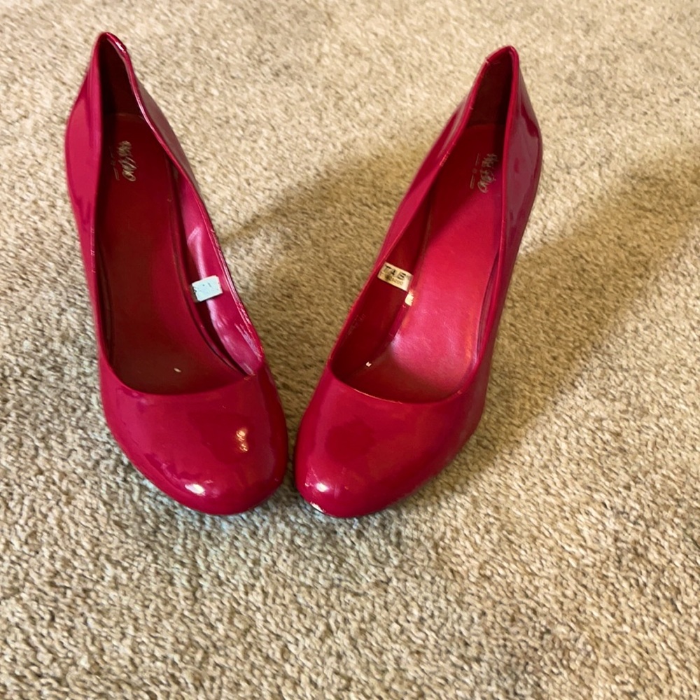 Women’s Candy Apple Red Heels